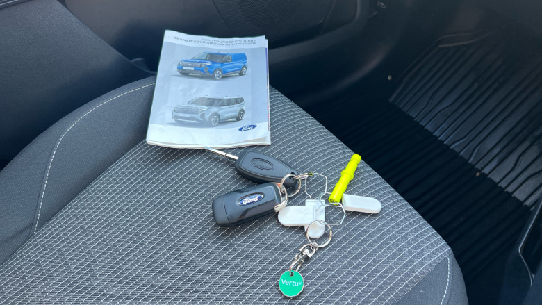 Ford Transit Courier Petrol 1.0 EcoBoost Leader Van